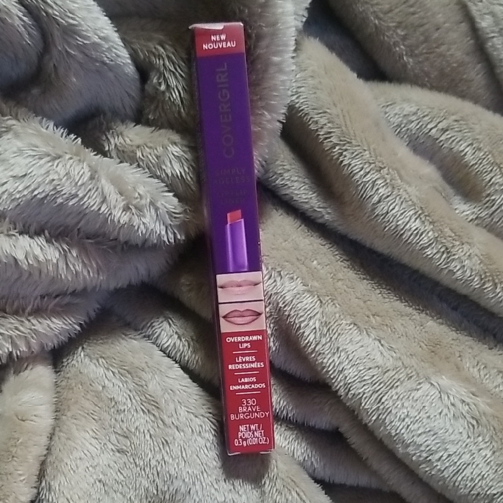 COVERGIRL Burgundy Lip Liner